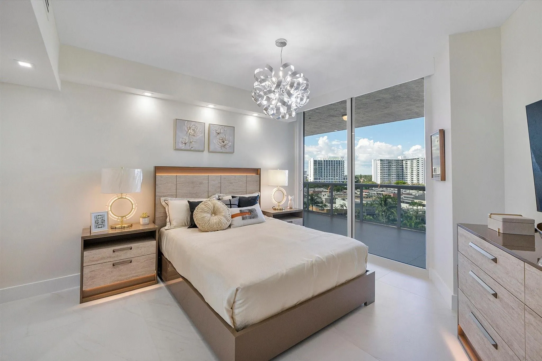 3100 N Ocean Blvd, #704