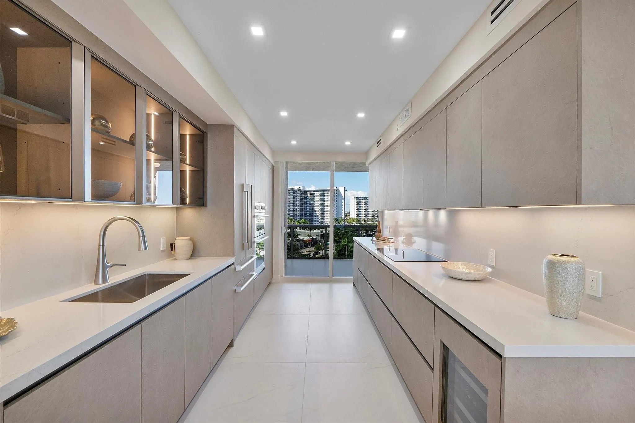 3100 N Ocean Blvd, #704