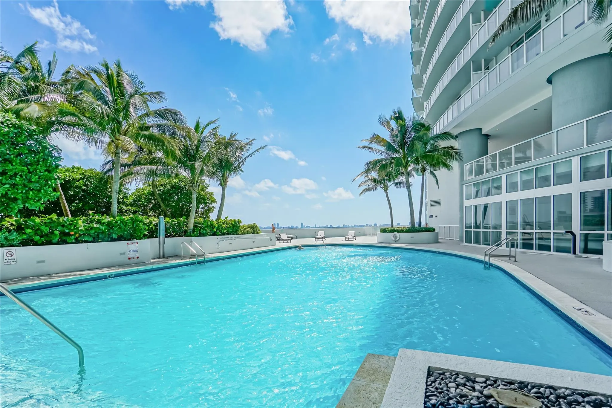 1900 N Bayshore Dr, #1710