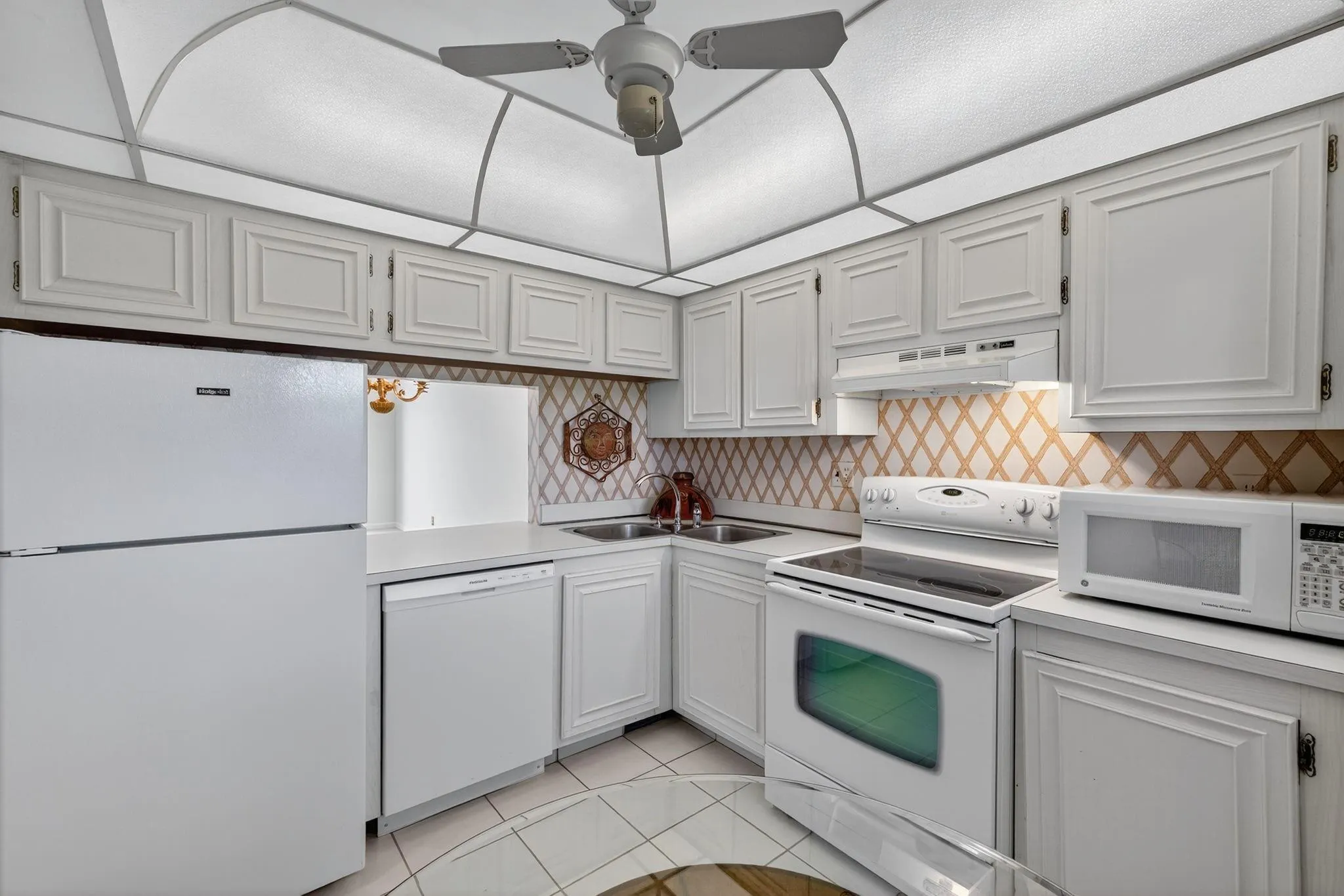 1541 S Ocean Blvd, #405