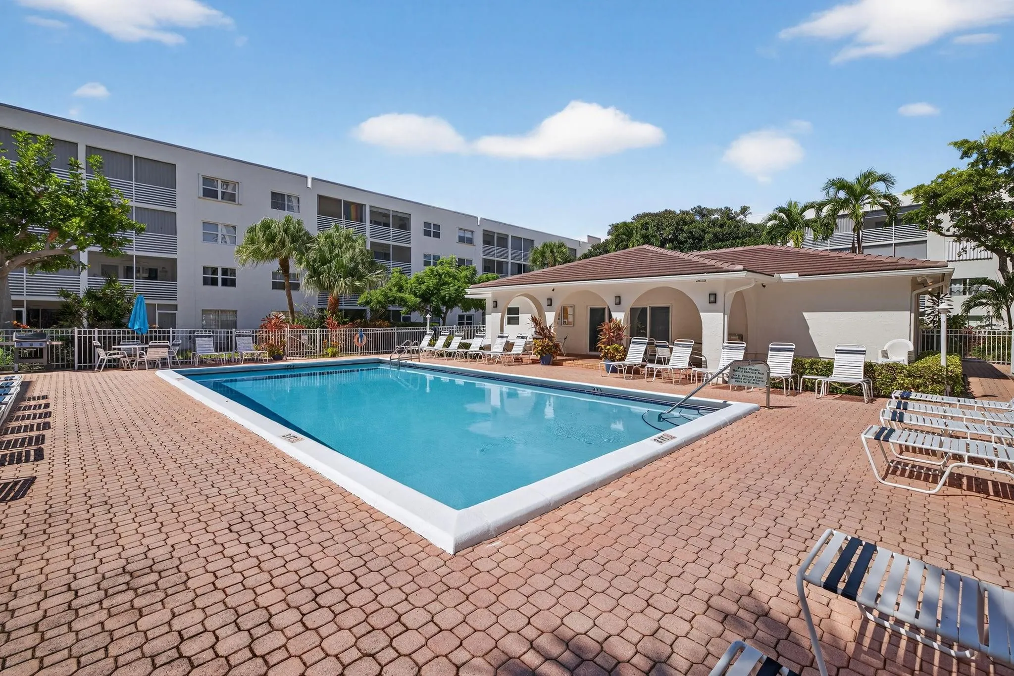 1541 S Ocean Blvd, #405