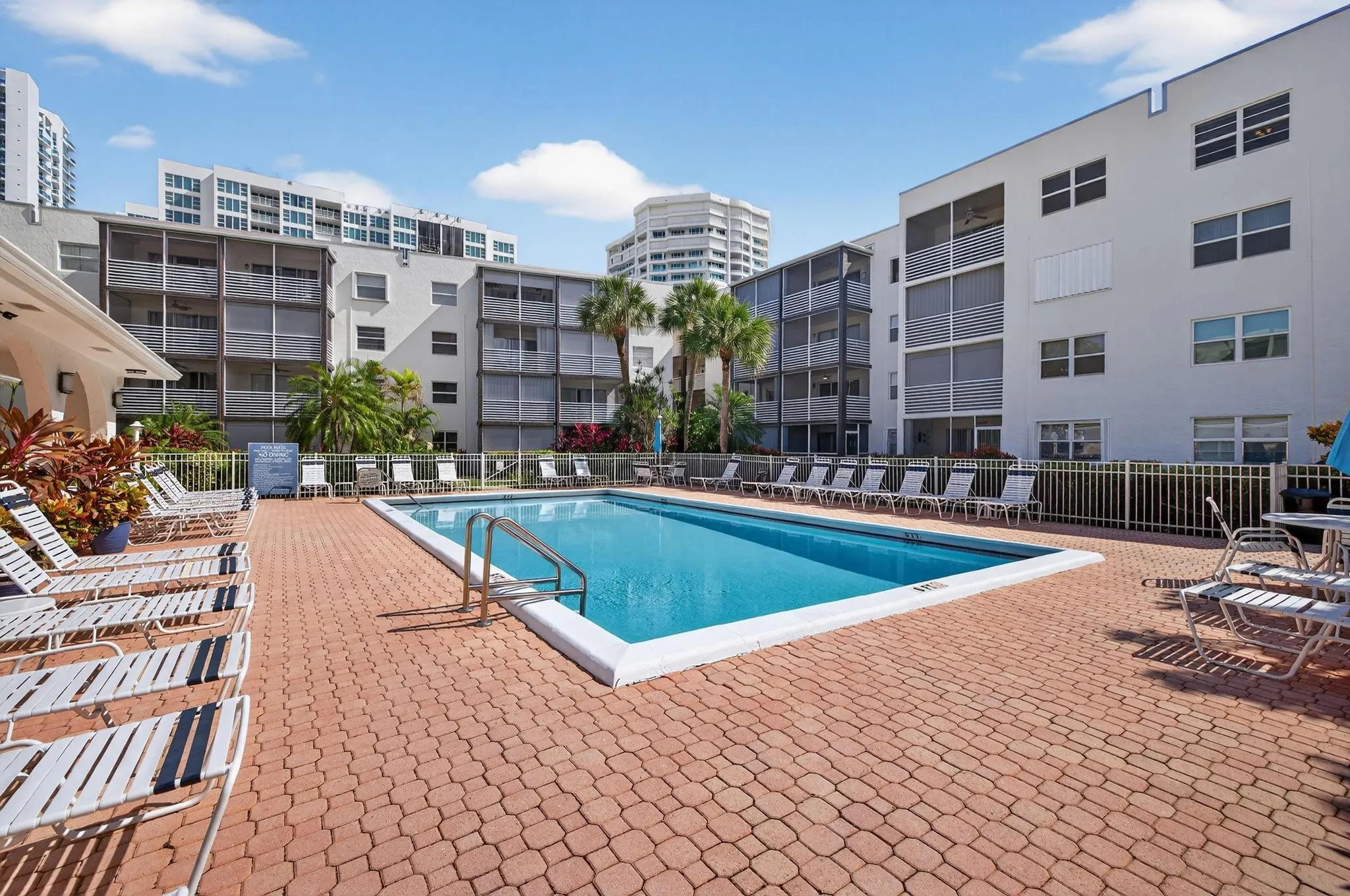 1541 S Ocean Blvd, #406