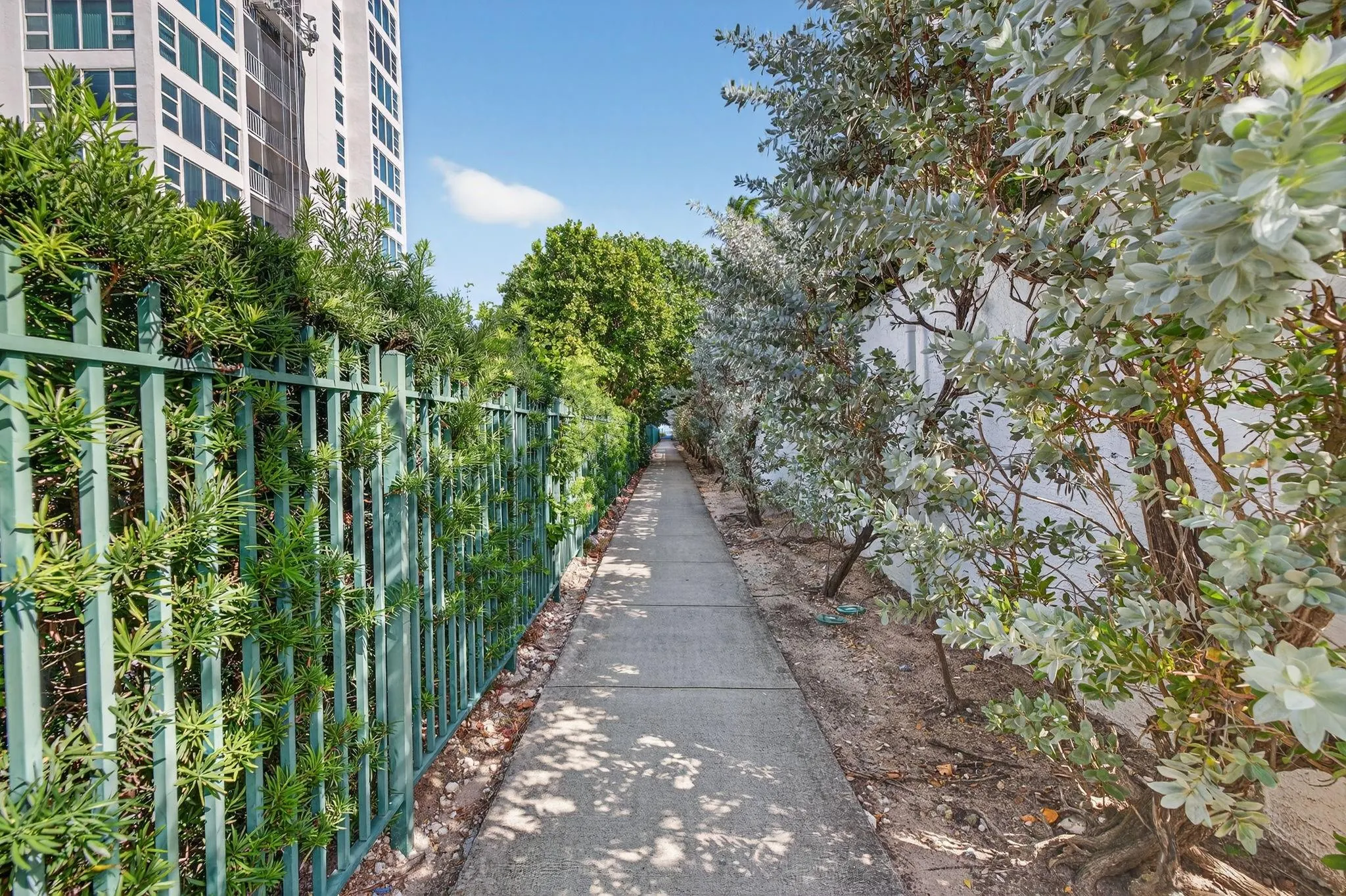 1541 S Ocean Blvd, #406