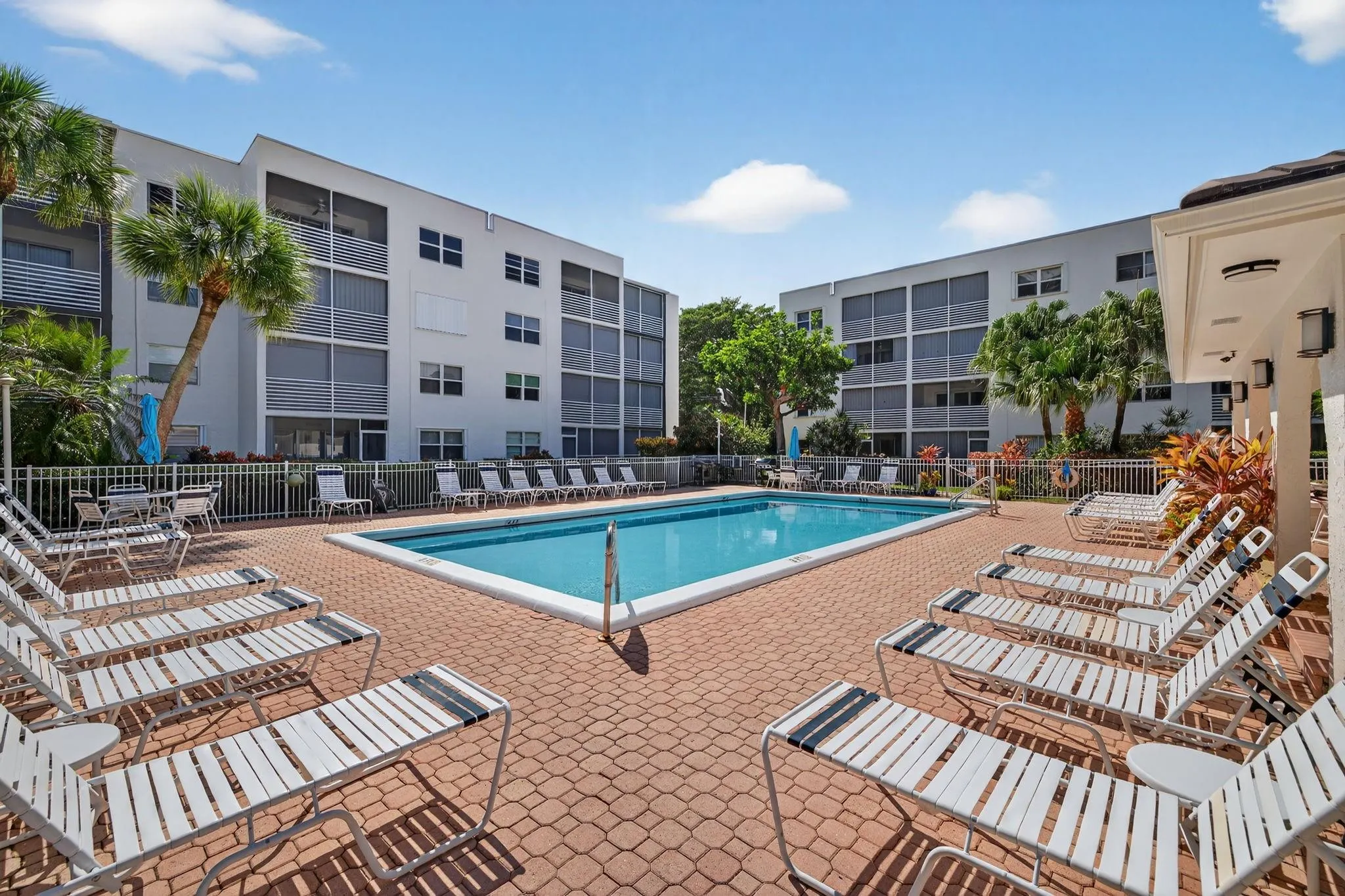 1541 S Ocean Blvd, #406