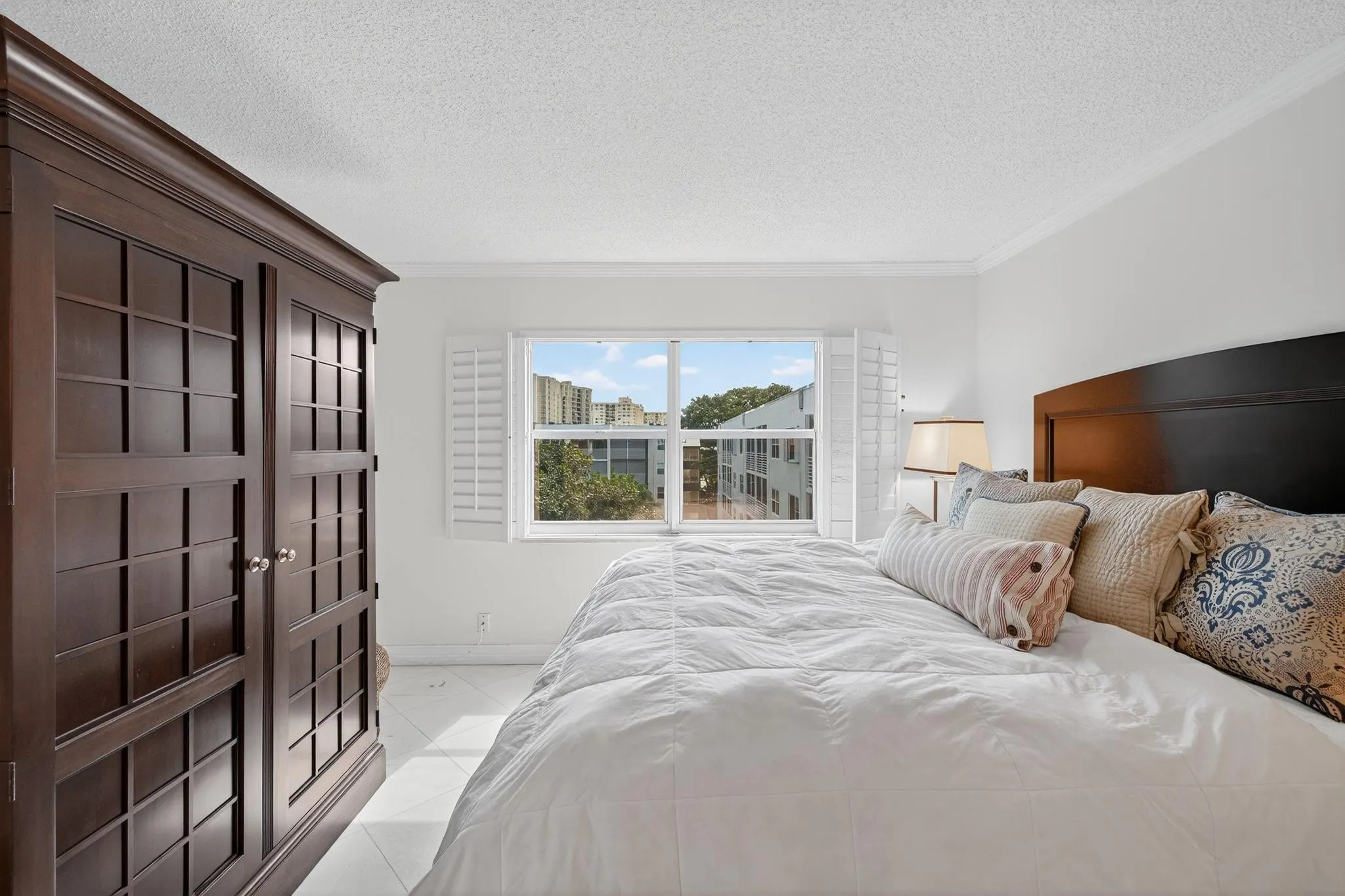 1541 S Ocean Blvd, #406