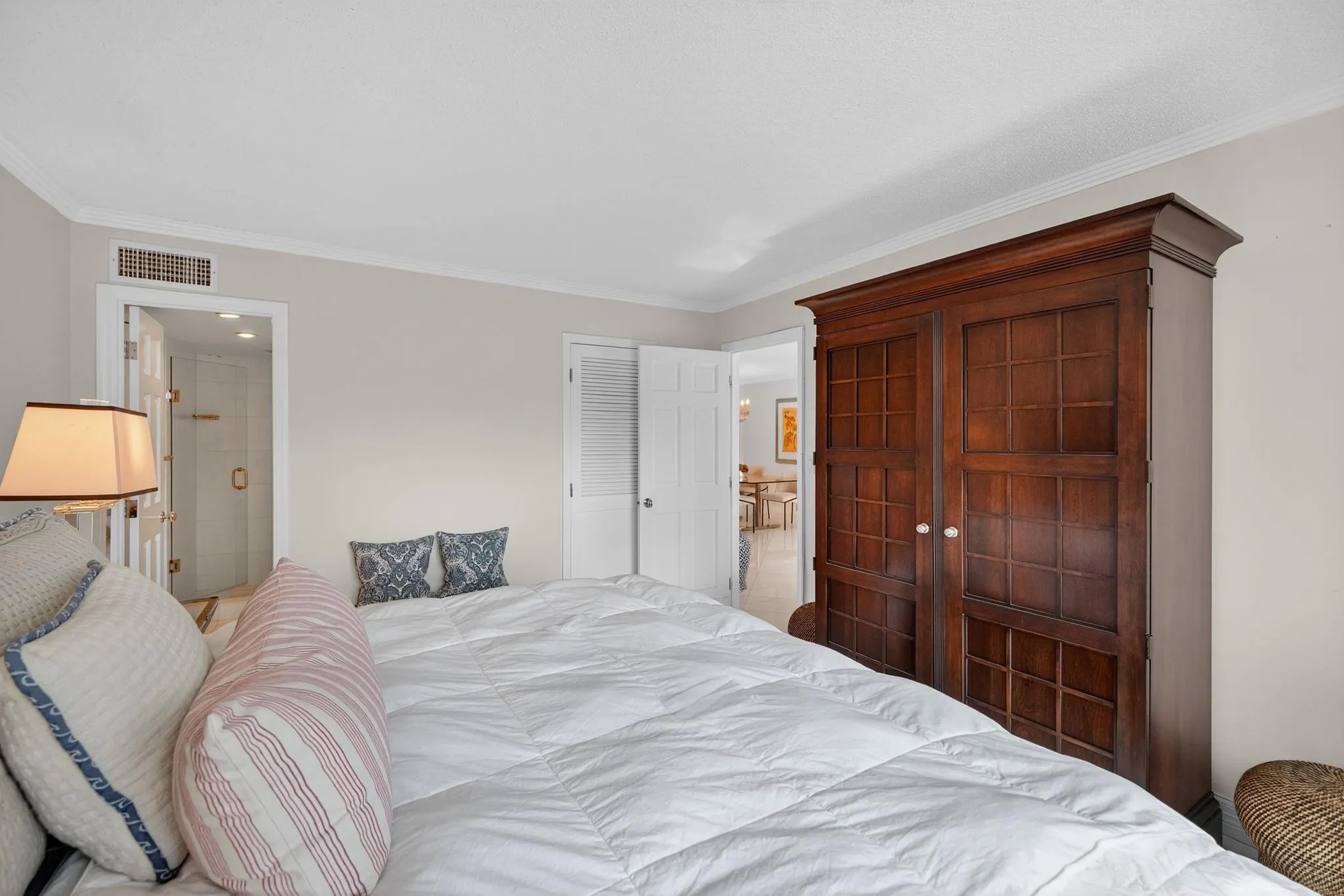 1541 S Ocean Blvd, #406