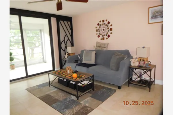 7591 NW 1st street, #303