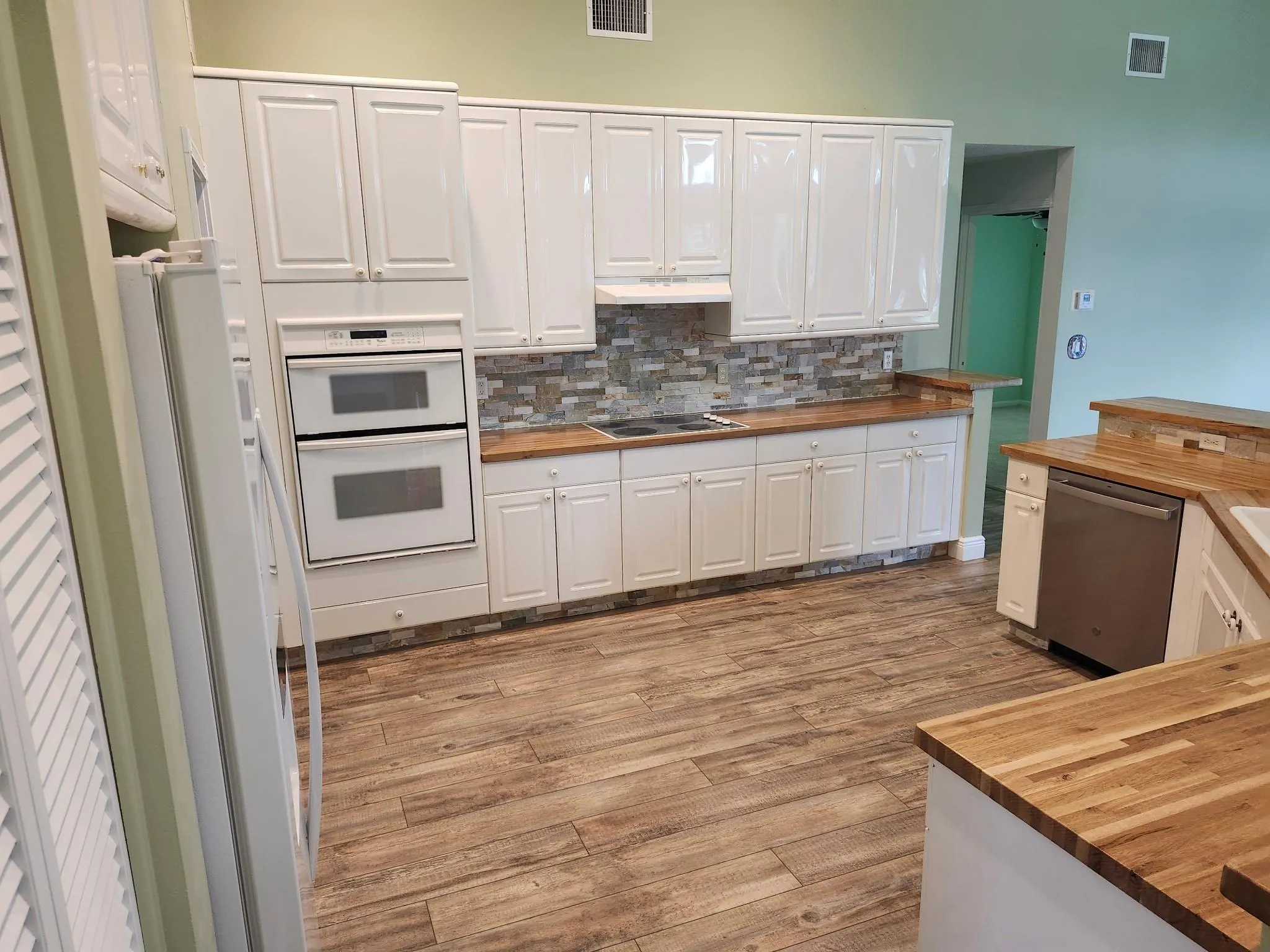 486 Cypress Green Cir