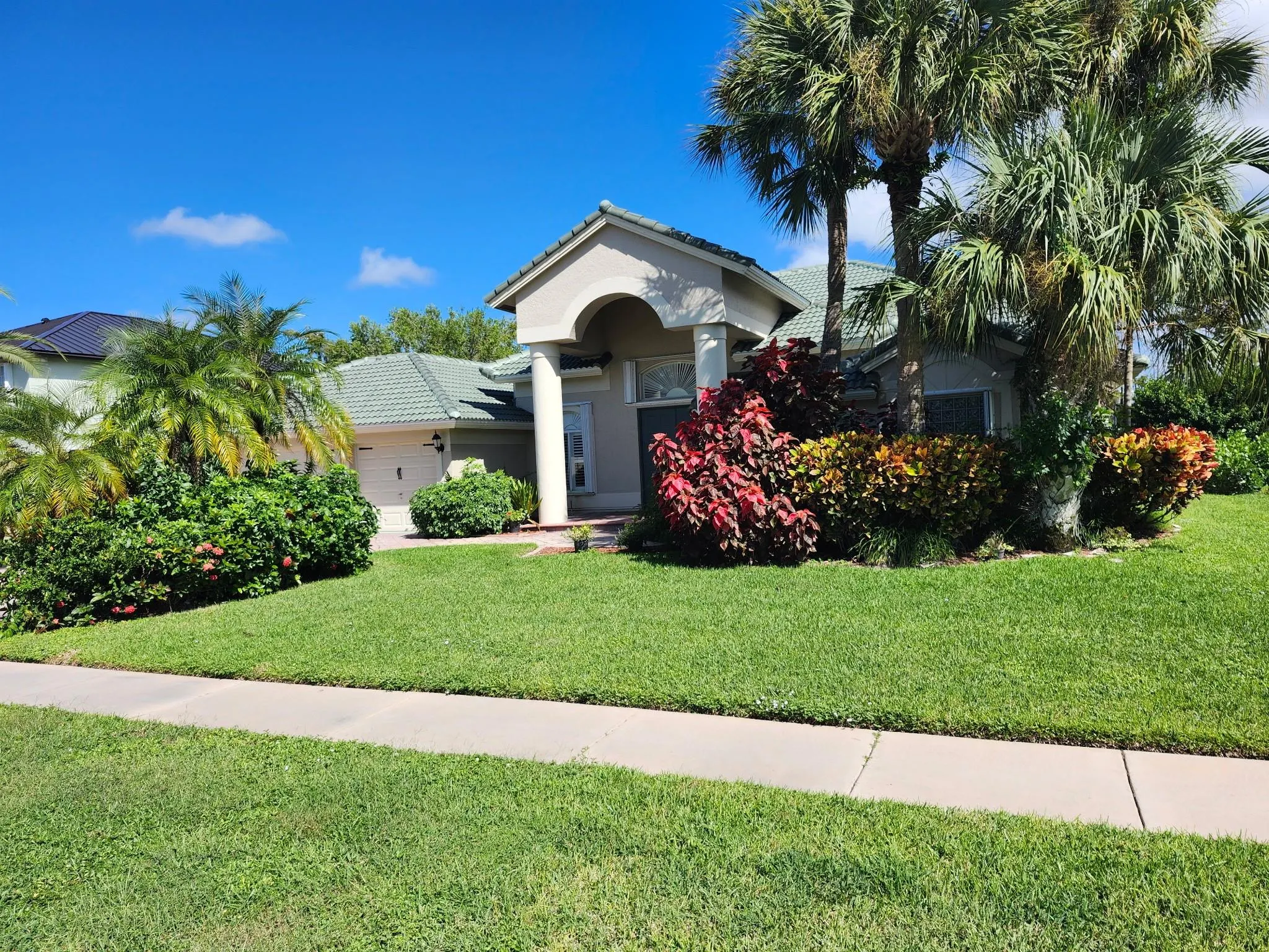 486 Cypress Green Cir