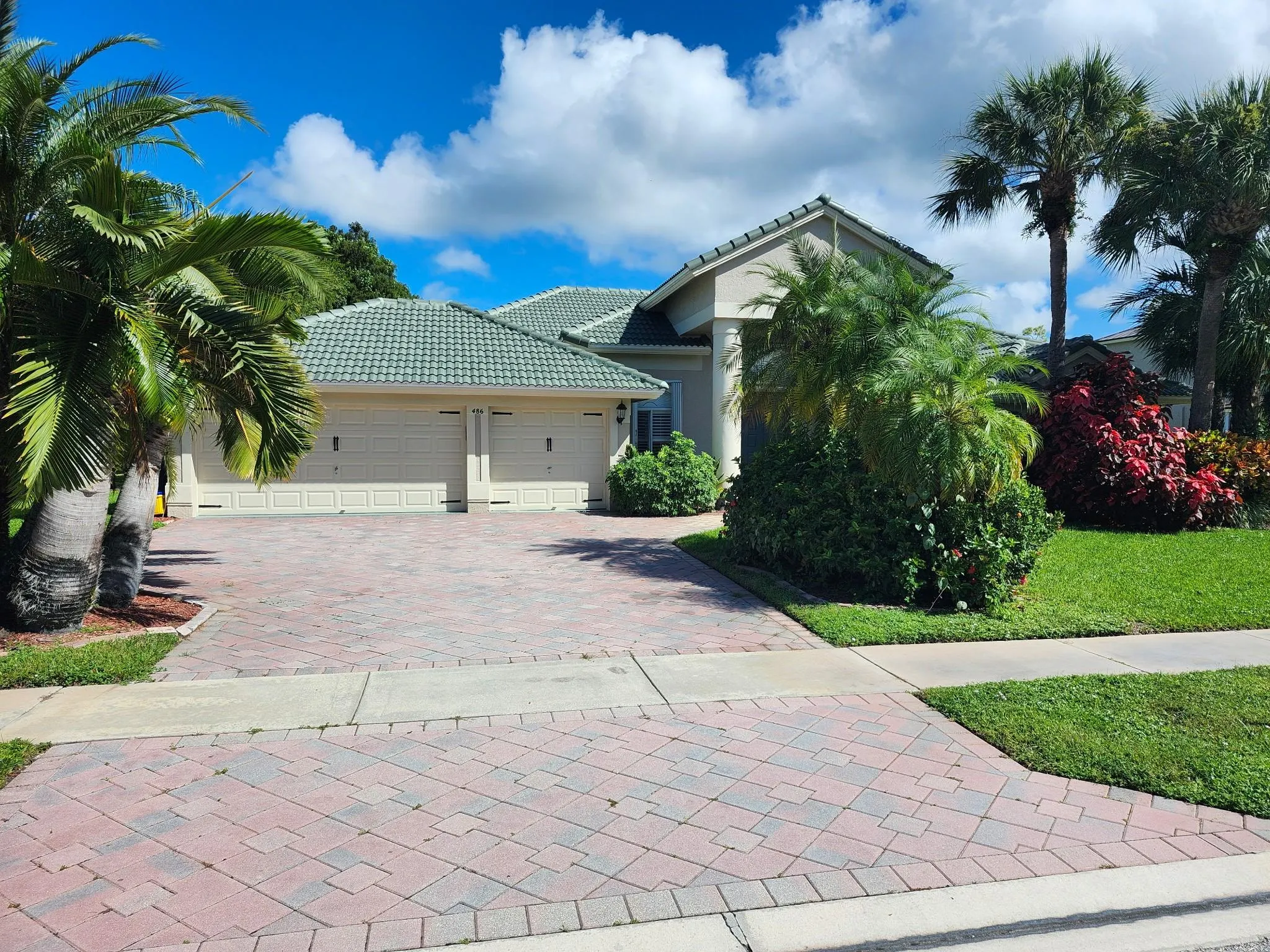 486 Cypress Green Cir