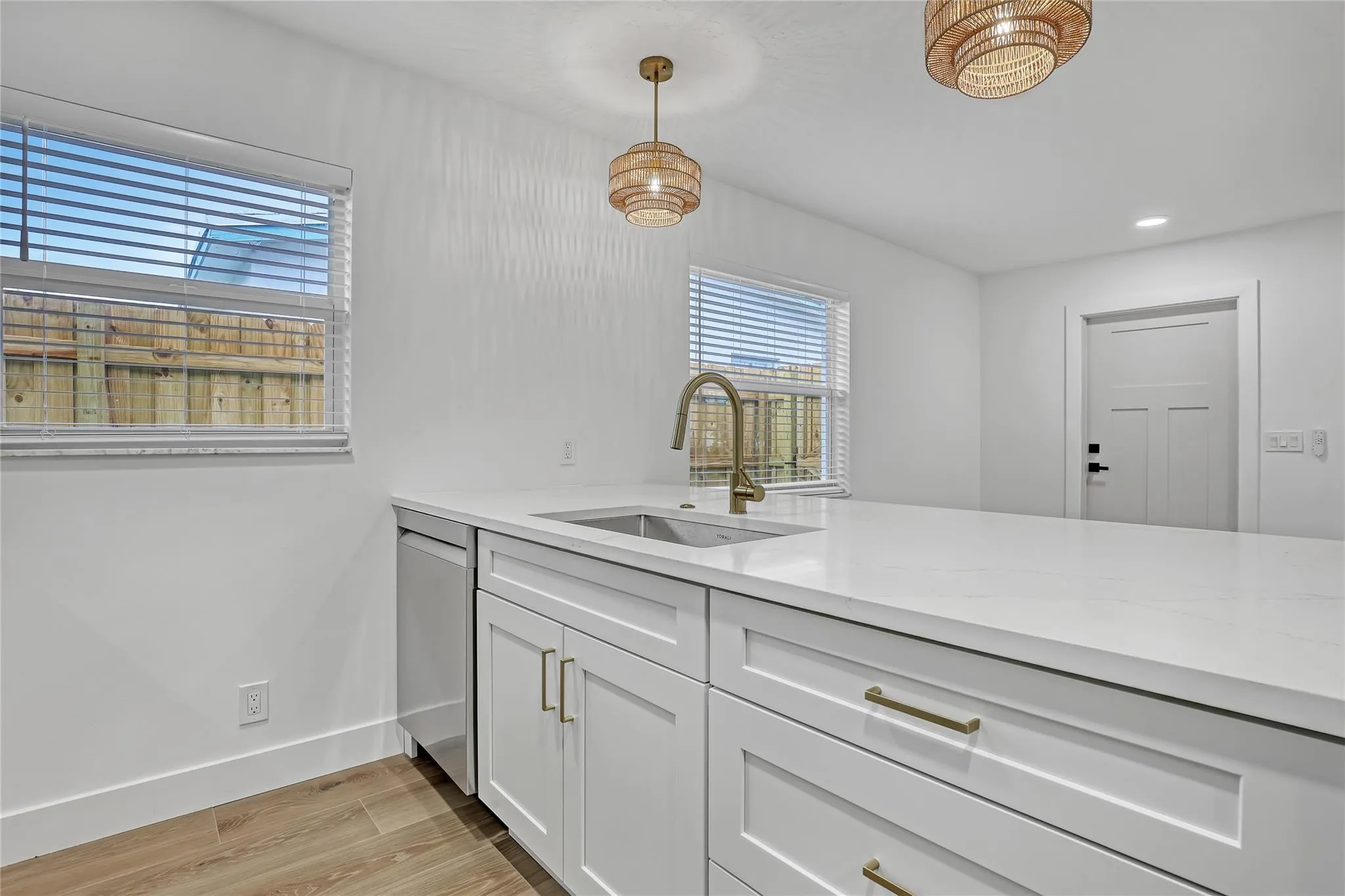 416 W Mango St, #416