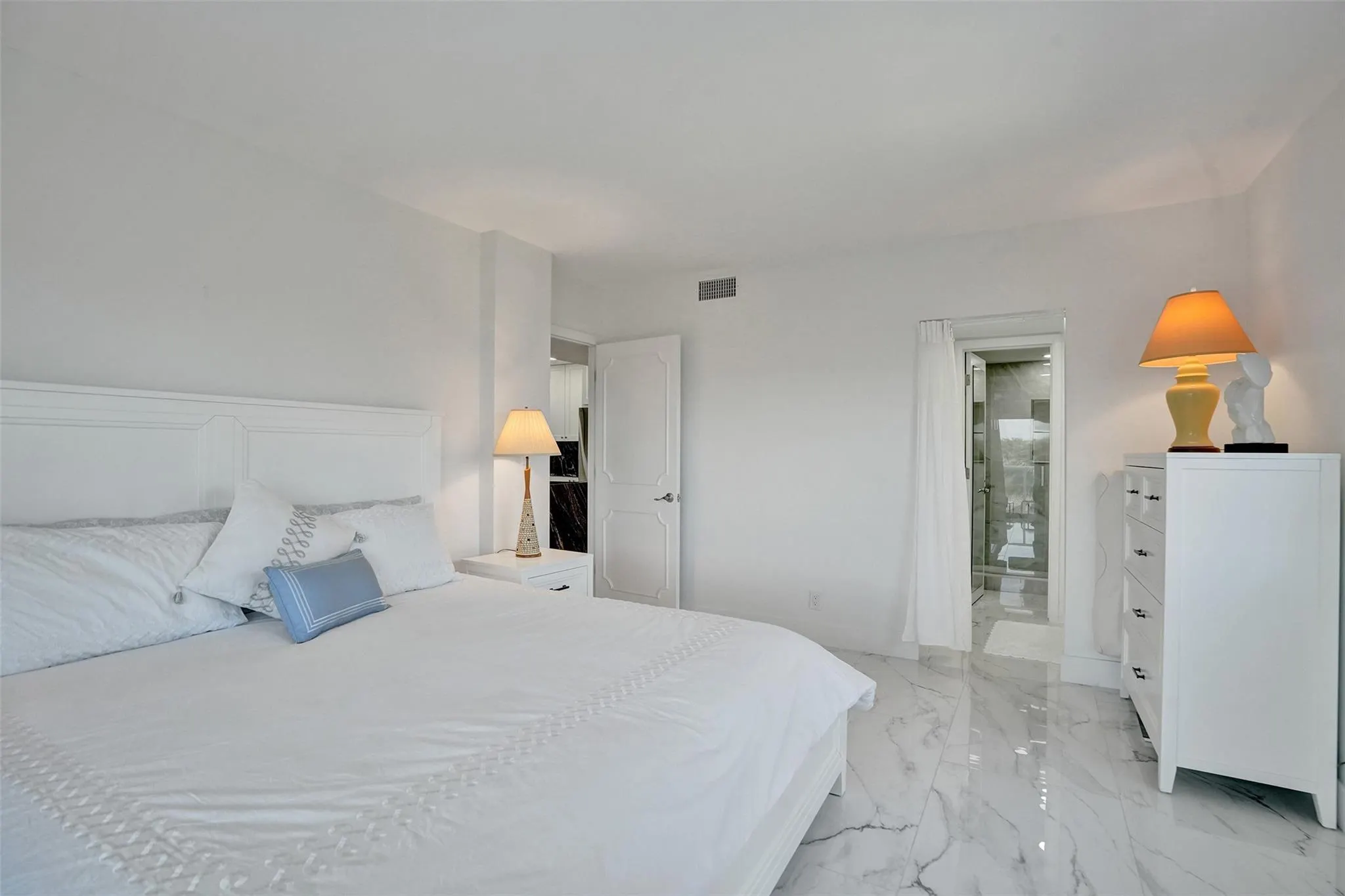 6000 N Ocean Blvd, #4E