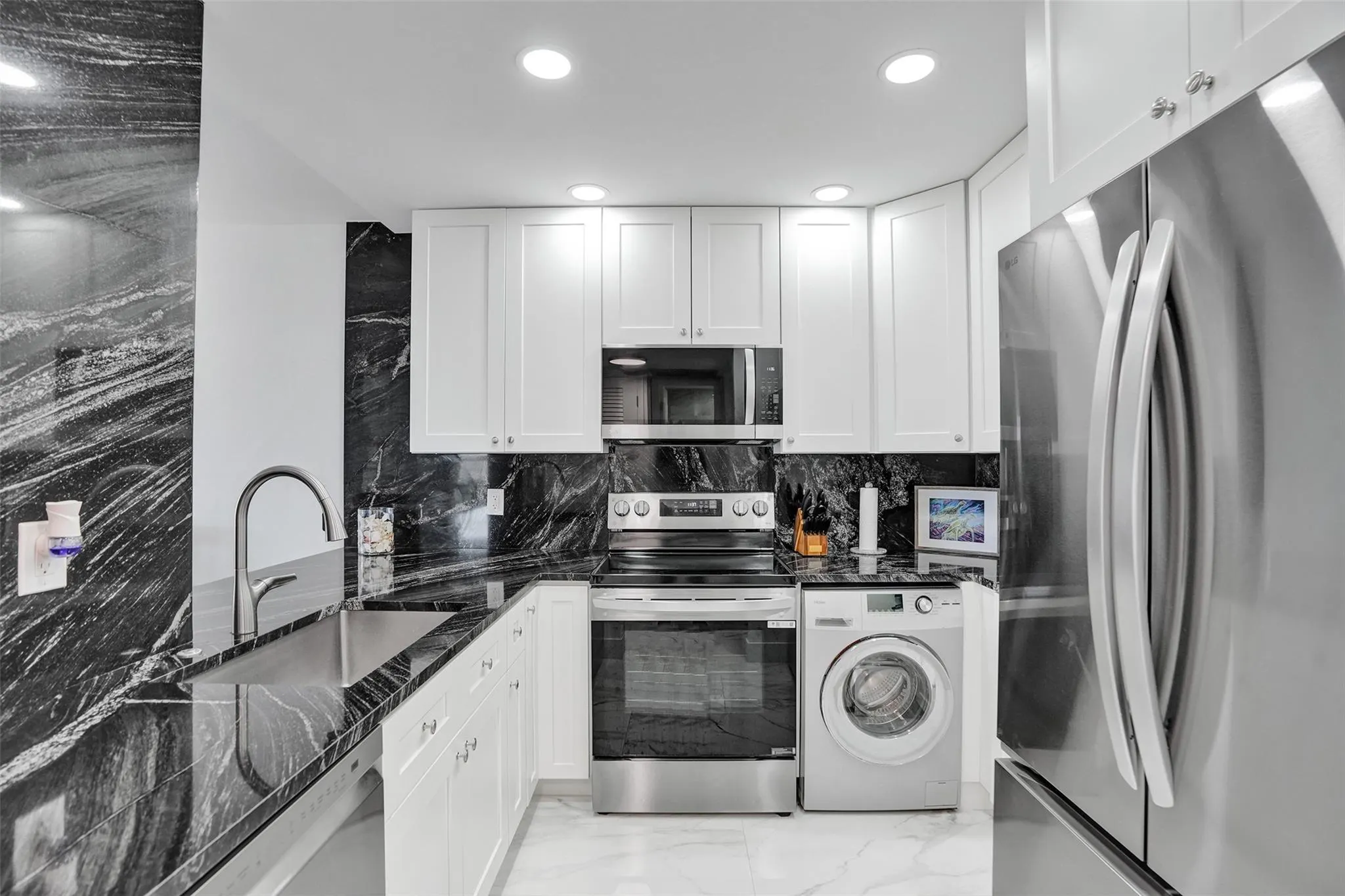 6000 N Ocean Blvd, #4E