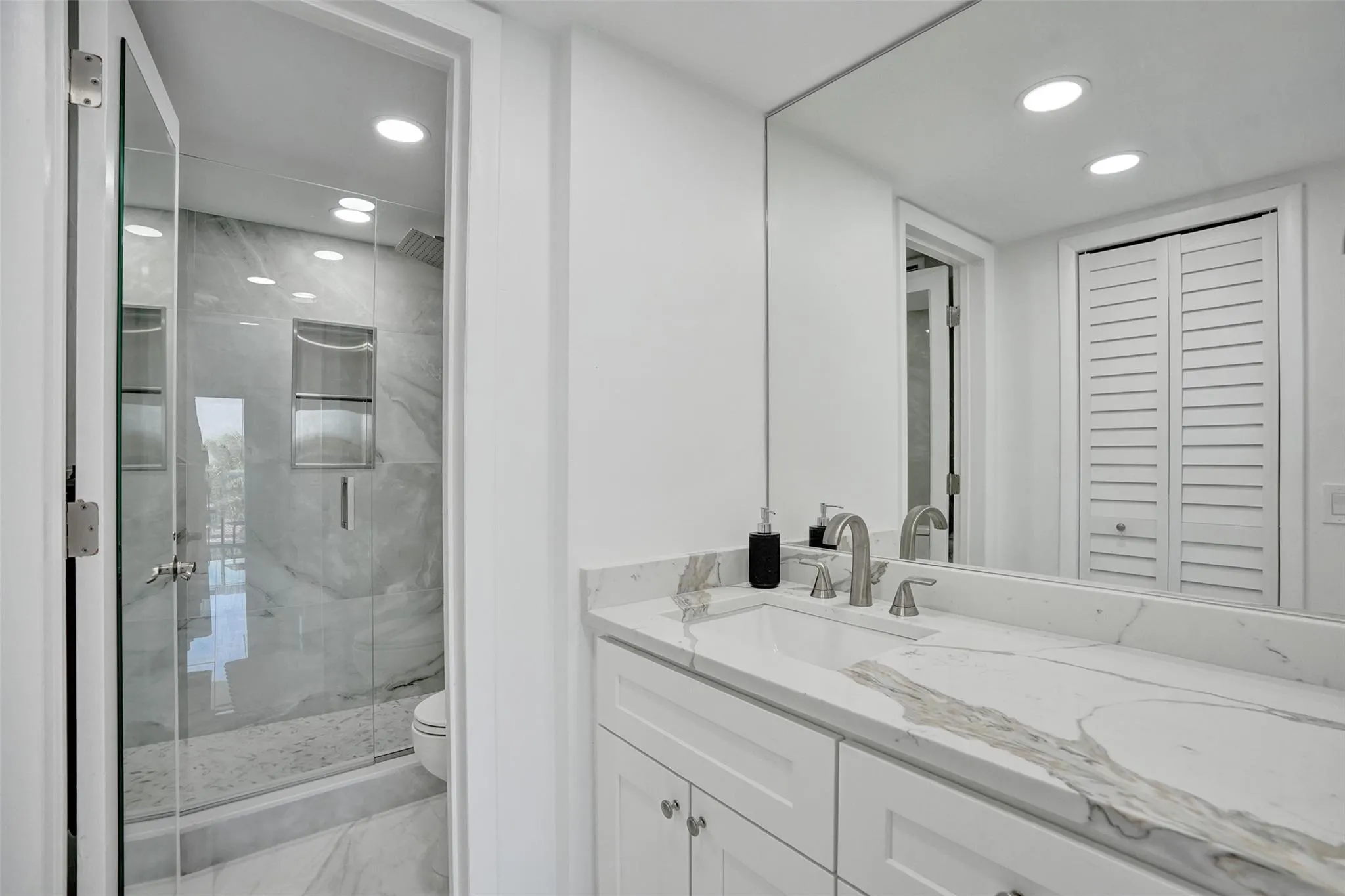 6000 N Ocean Blvd, #4E