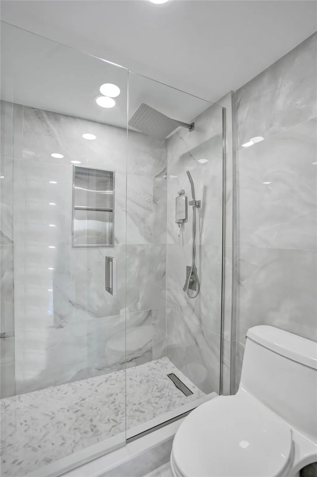 6000 N Ocean Blvd, #4E