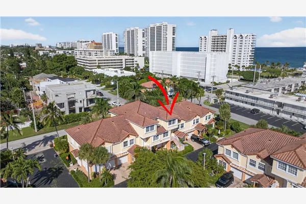 1980 NE 7th St, #104