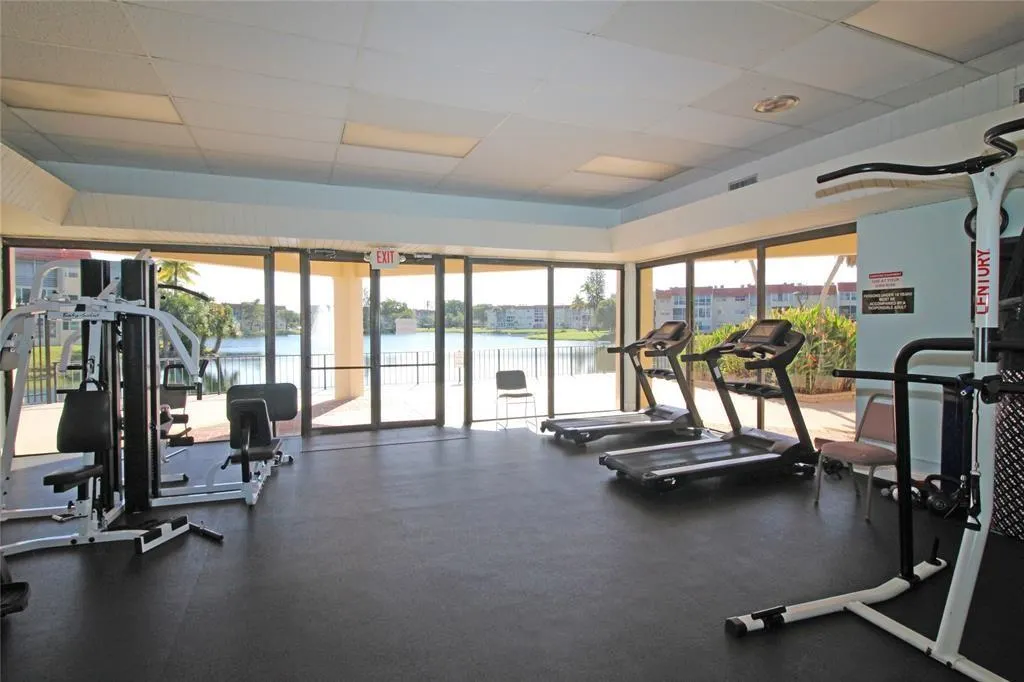 2750 Sunrise Lakes Dr, #112