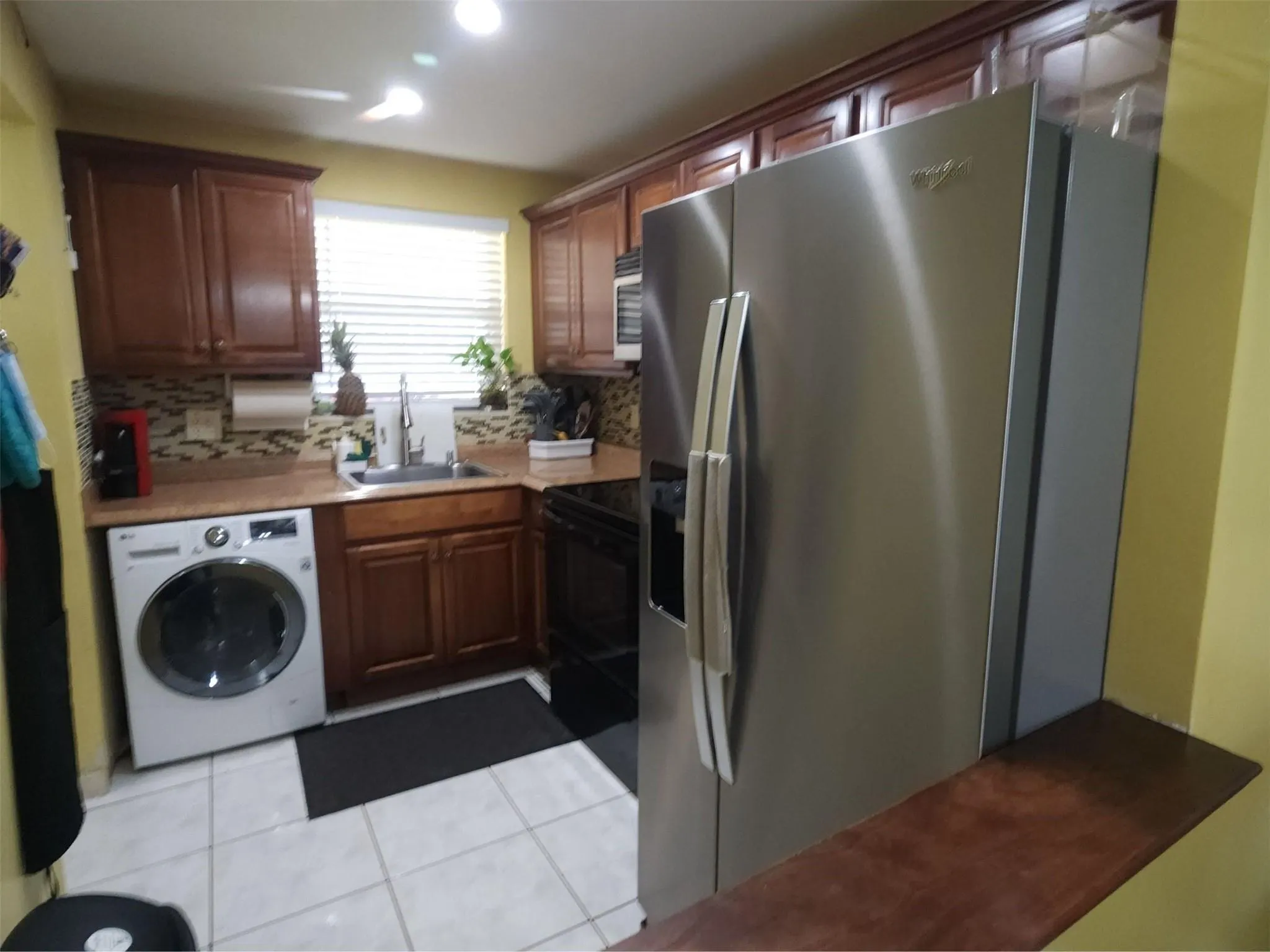 2750 Sunrise Lakes Dr, #112