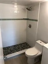 3004 NE 5th Ter, #201C