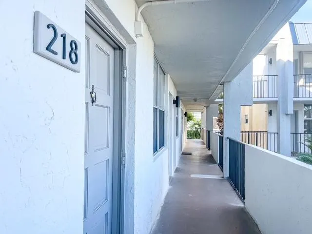 777 S Federal Hwy, #218G