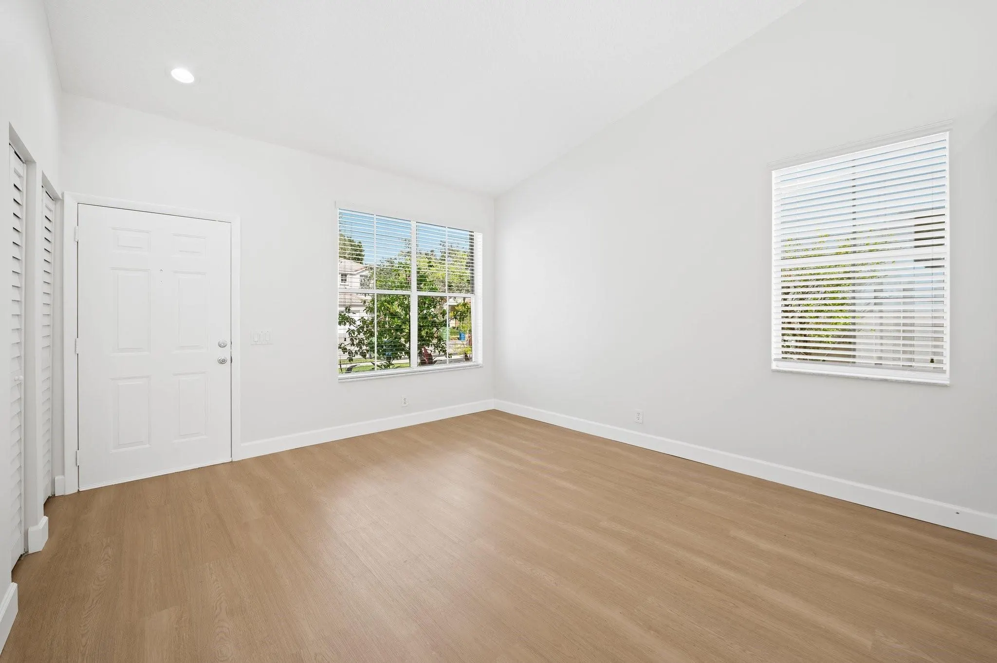 845 Falling Water Rd