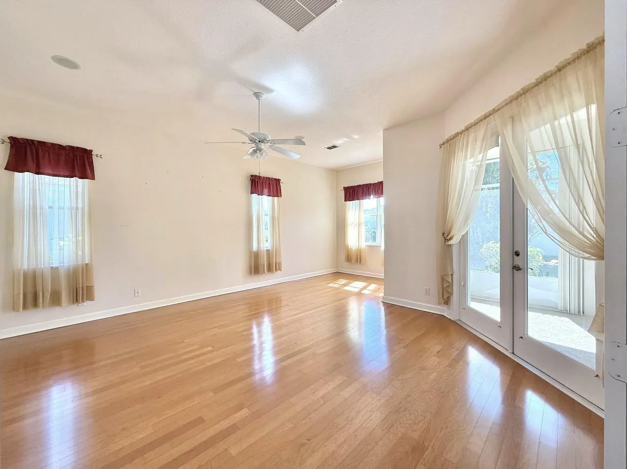 6018 NW Winfield Drive