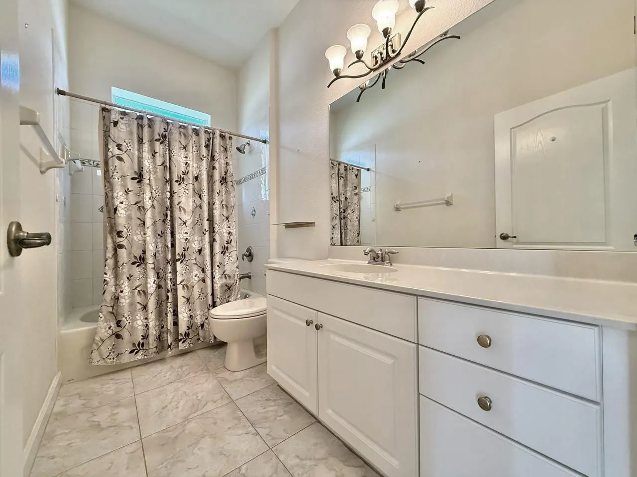 6018 NW Winfield Drive