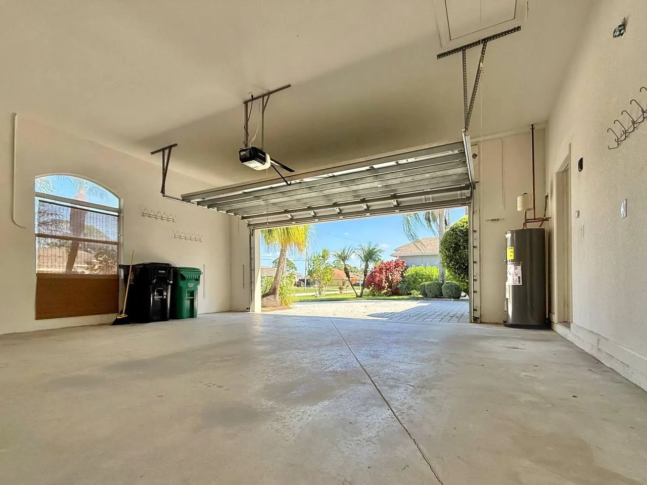 6018 NW Winfield Drive