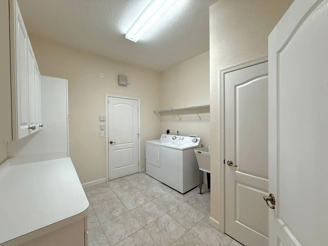 6018 NW Winfield Drive