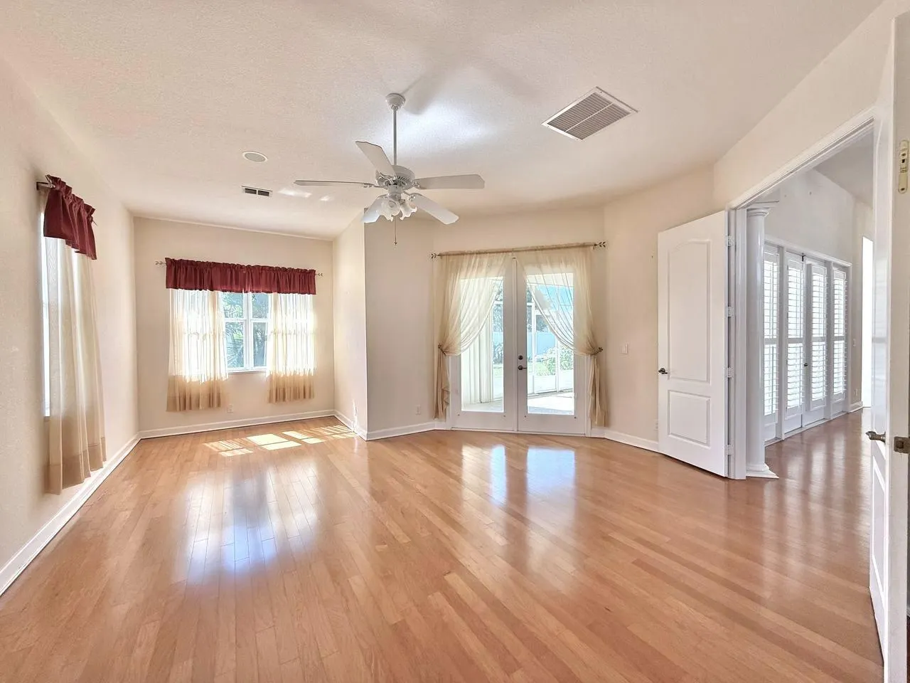 6018 NW Winfield Drive