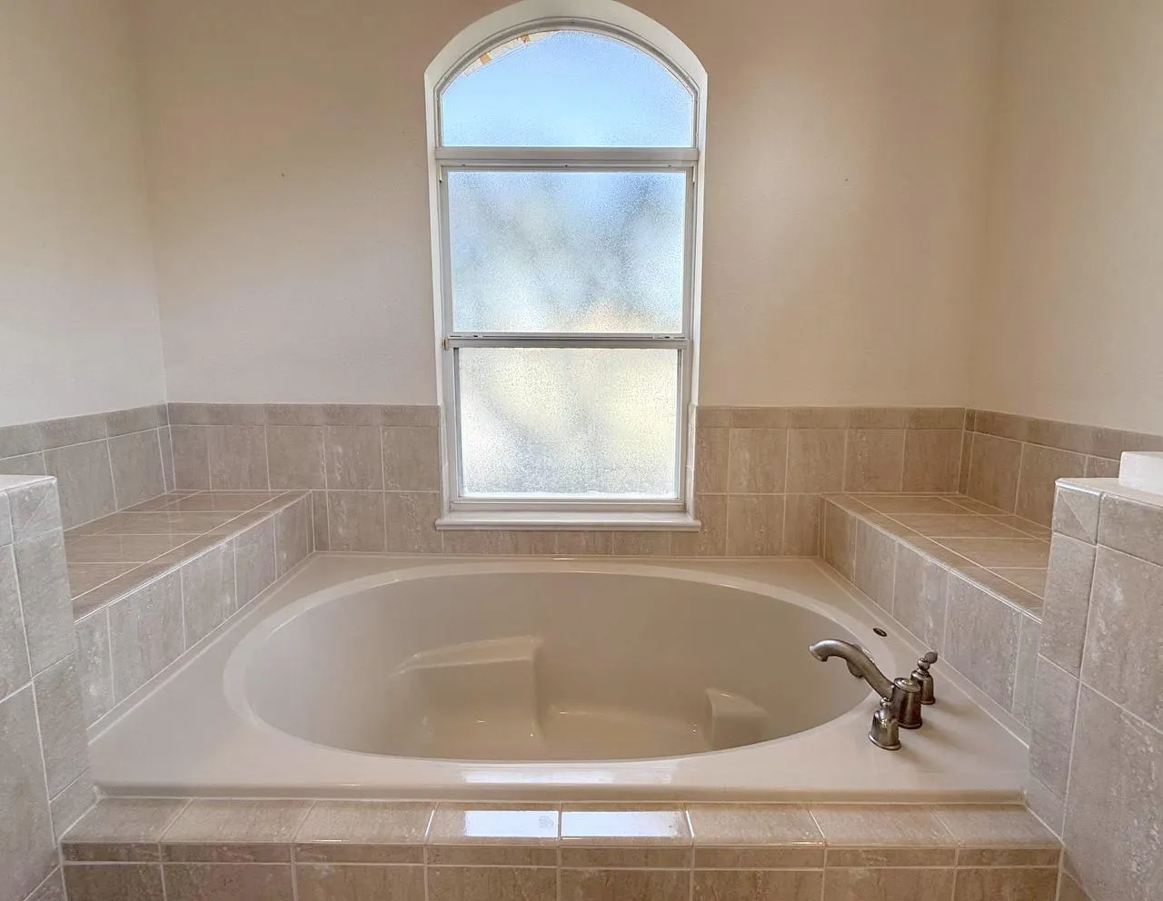 6018 NW Winfield Drive