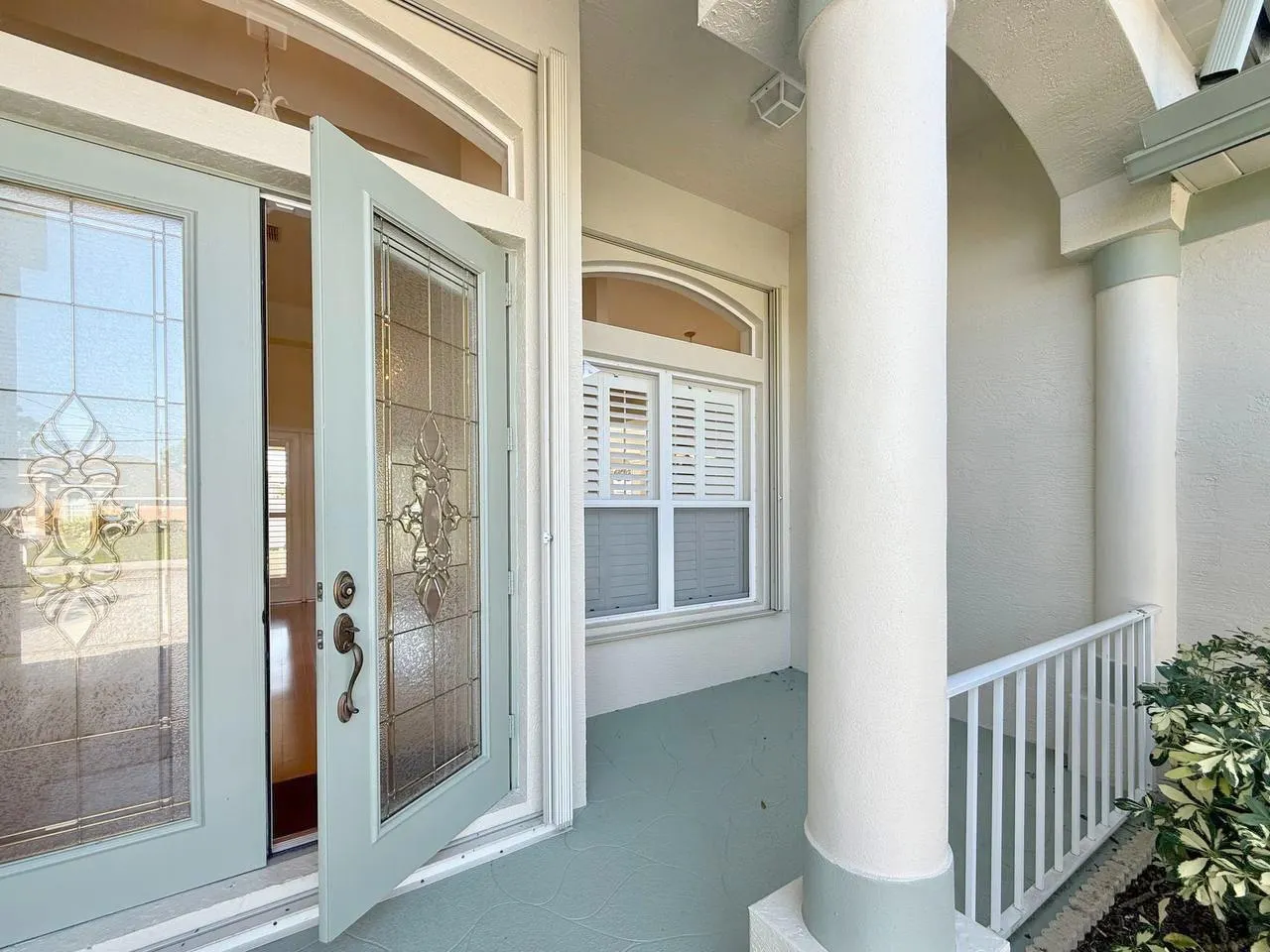 6018 NW Winfield Drive