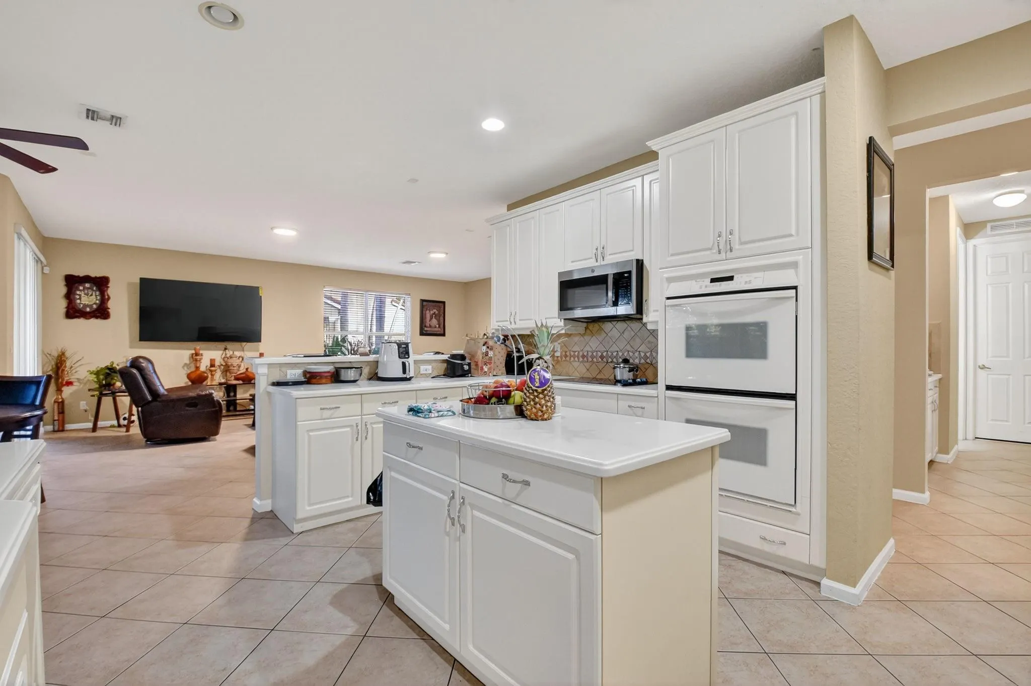 9393 Savannah Estates Drive