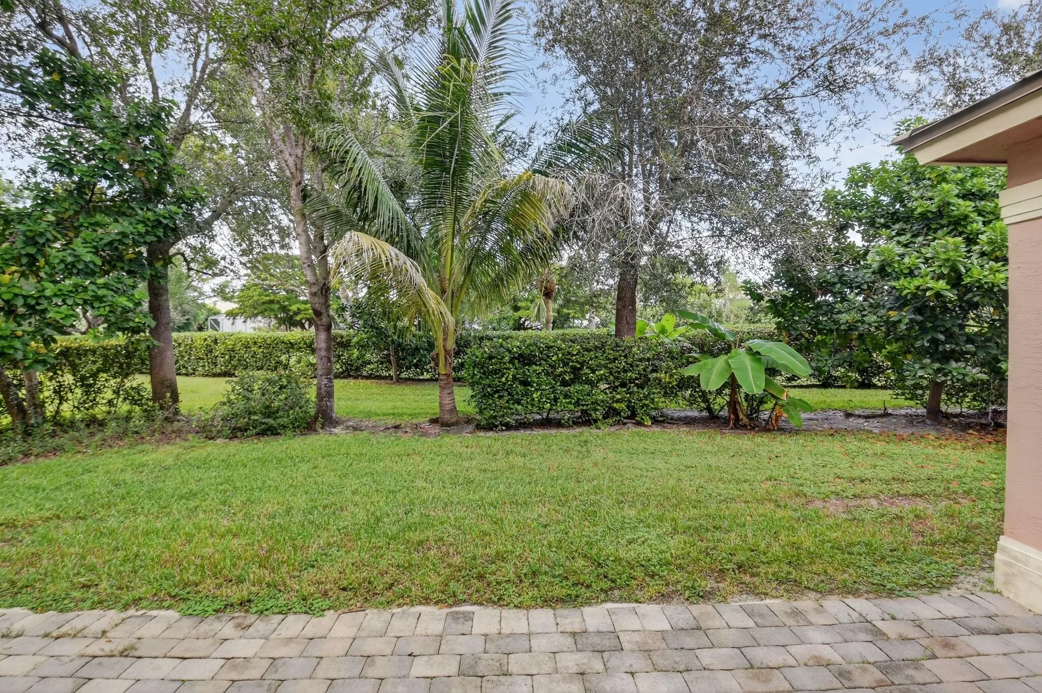 9393 Savannah Estates Drive