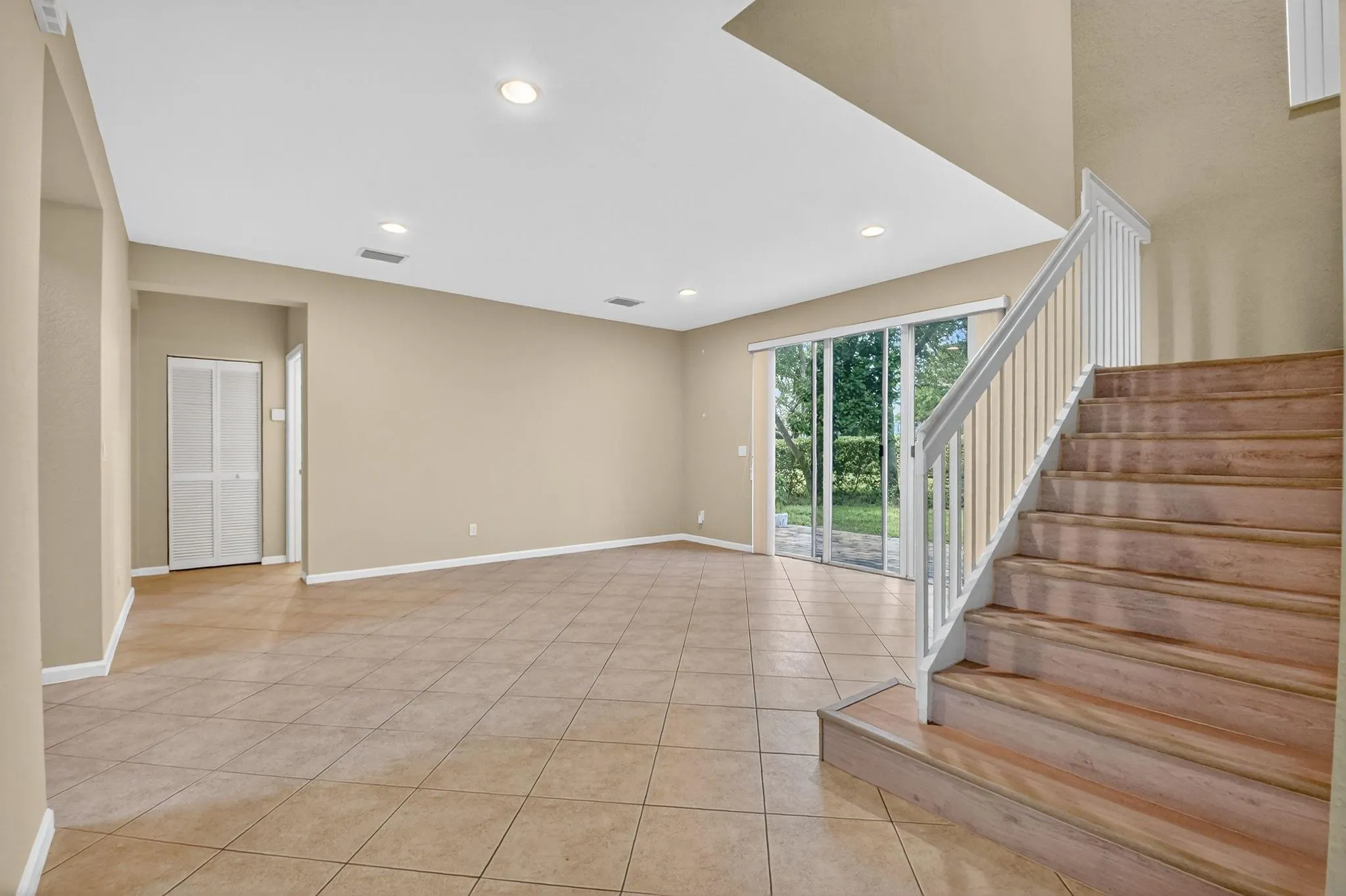 9393 Savannah Estates Drive