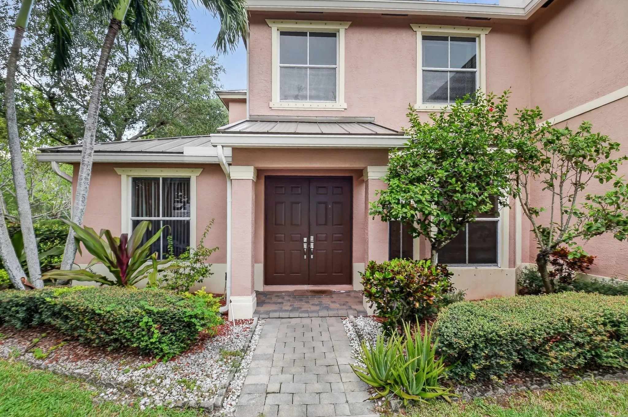 9393 Savannah Estates Drive