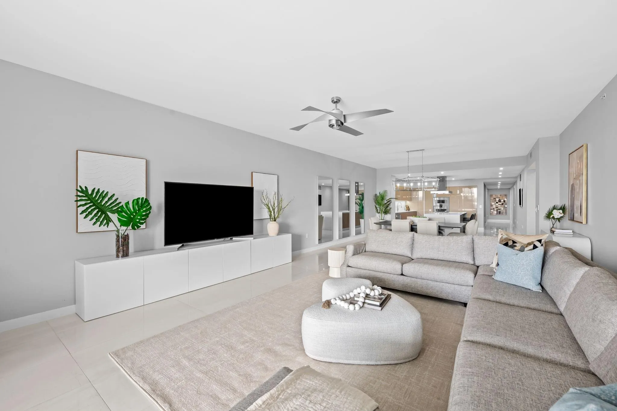 435 Bayshore Dr, #302