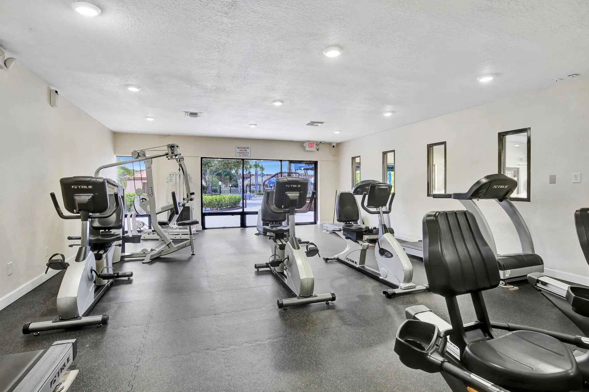 9861 Sunrise Lakes Blvd, #303