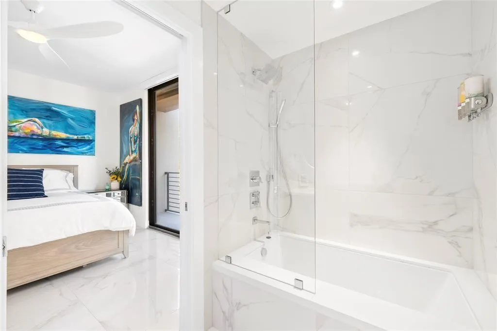 1507 SE 15th Street, #202