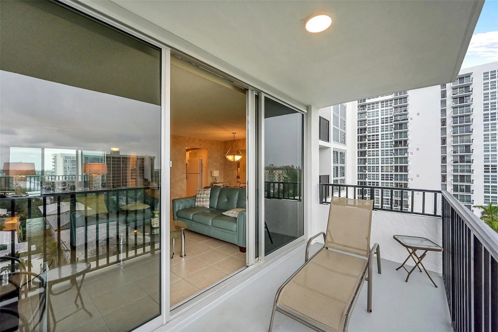 531 N Ocean Blvd, #901