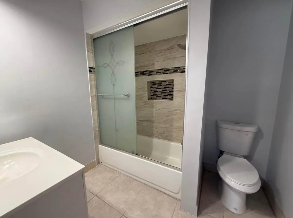 8736 SE Algozzini Pl