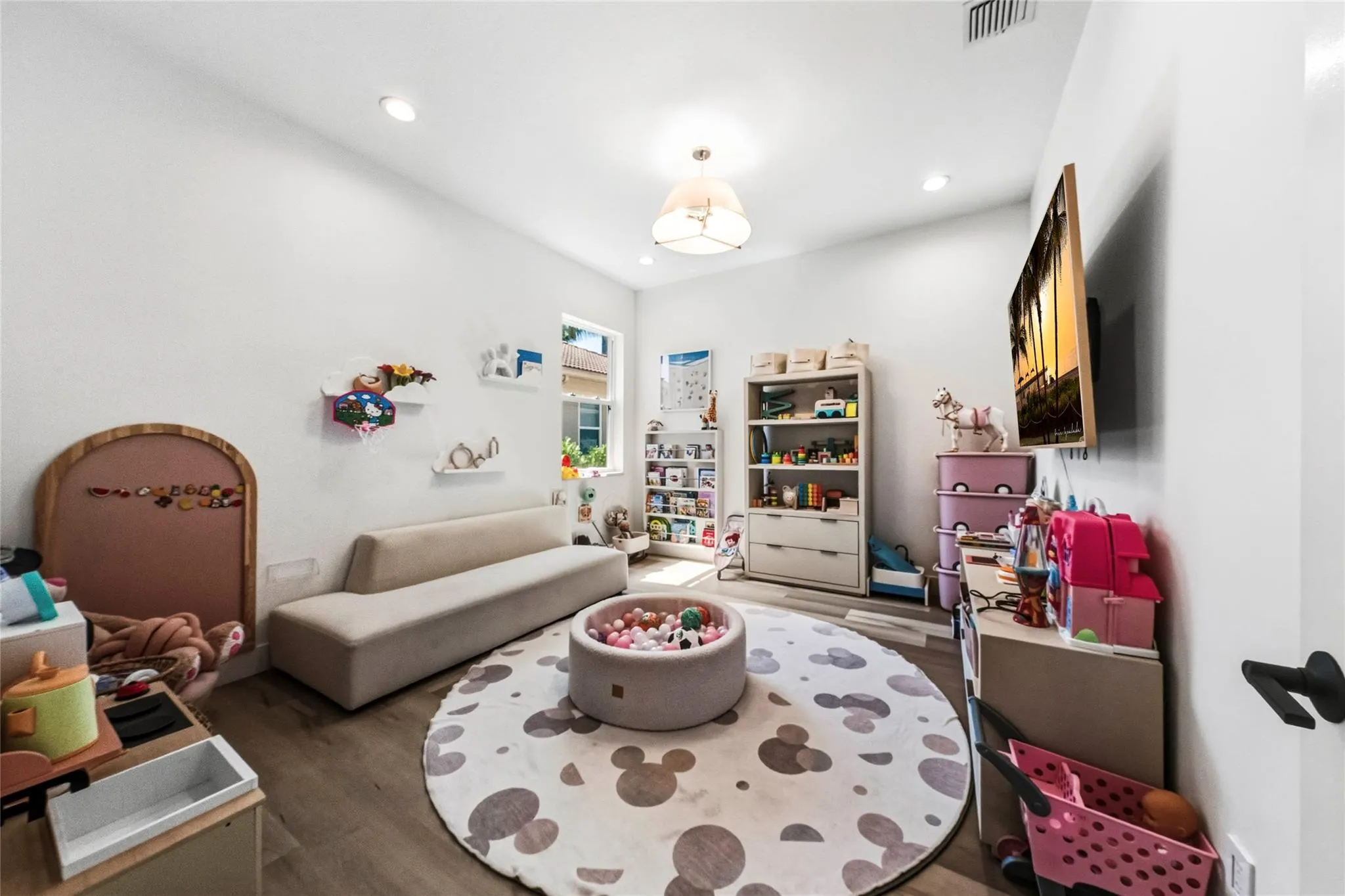 11064 Canary Island Ct