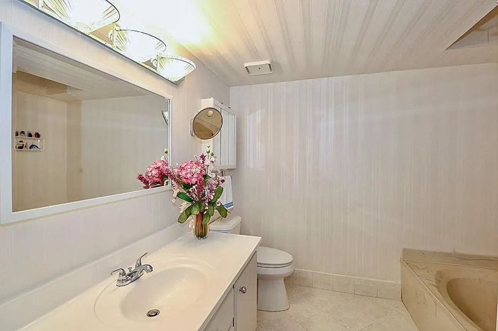 7200 Radice Ct, #502