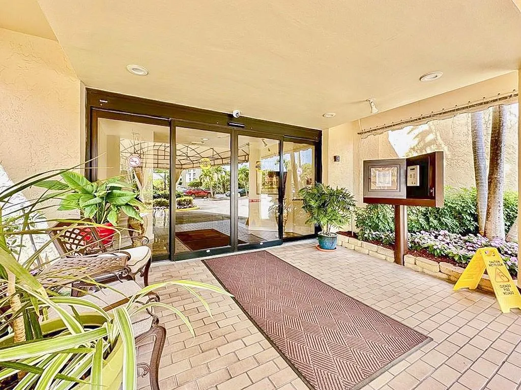 7200 Radice Ct, #502