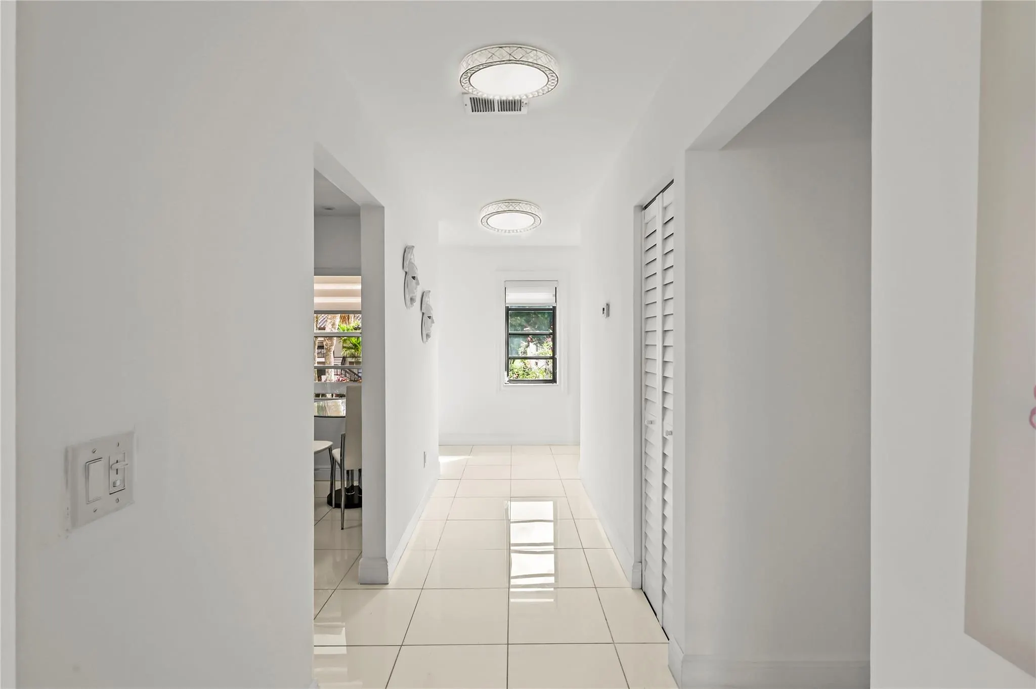 21649 Juego Circle, #4E