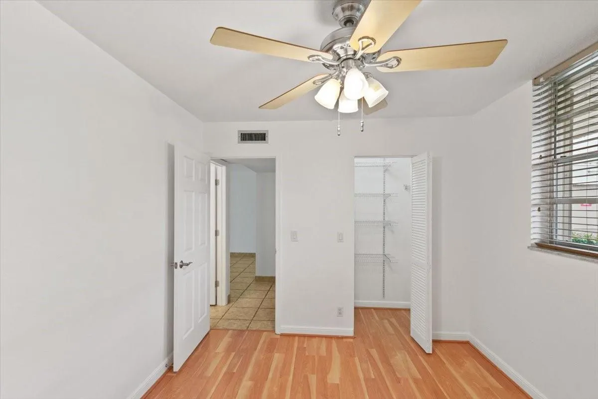 9470 Poinciana Pl, #103