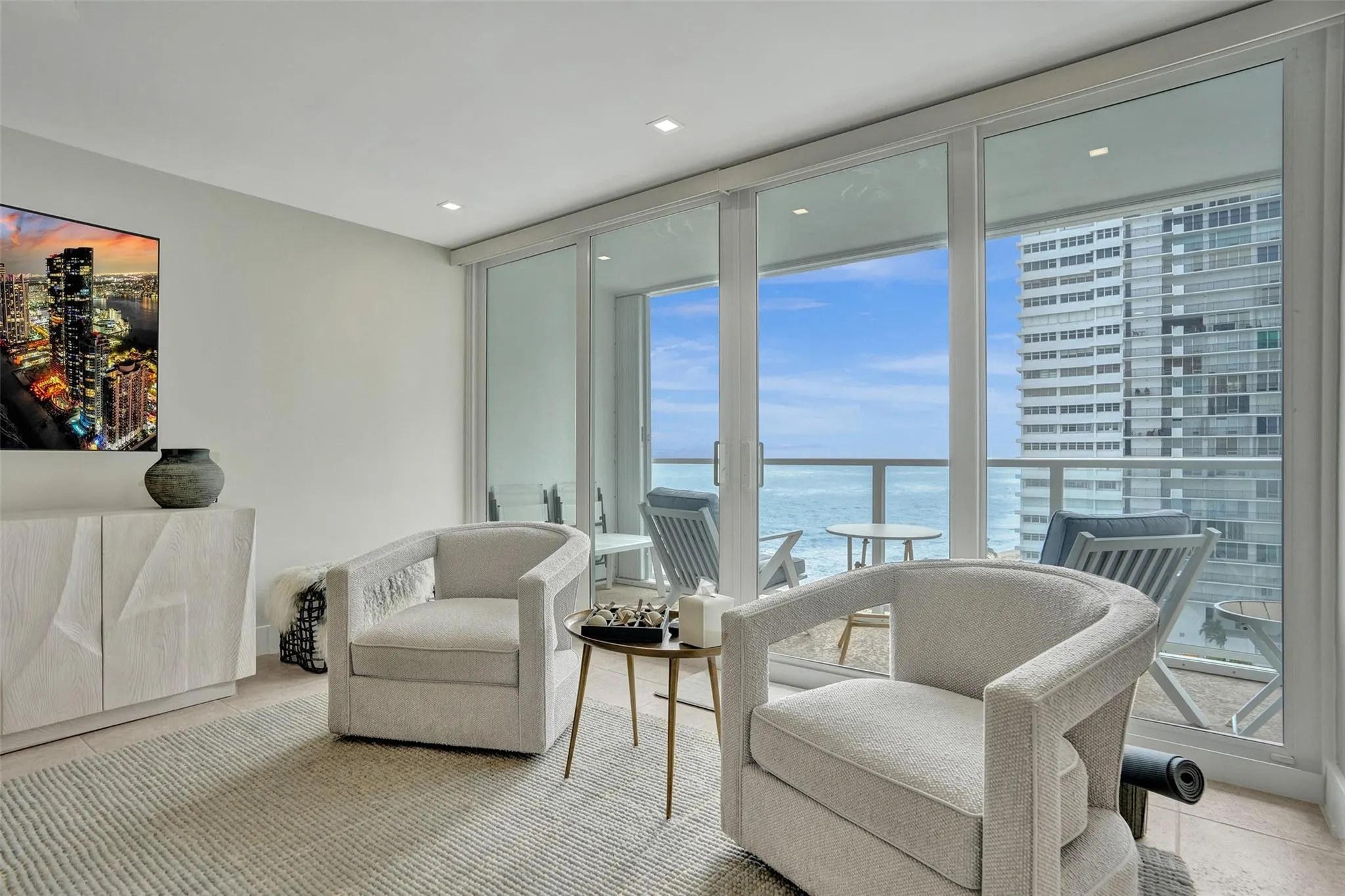 4300 N Ocean Blvd, #9M