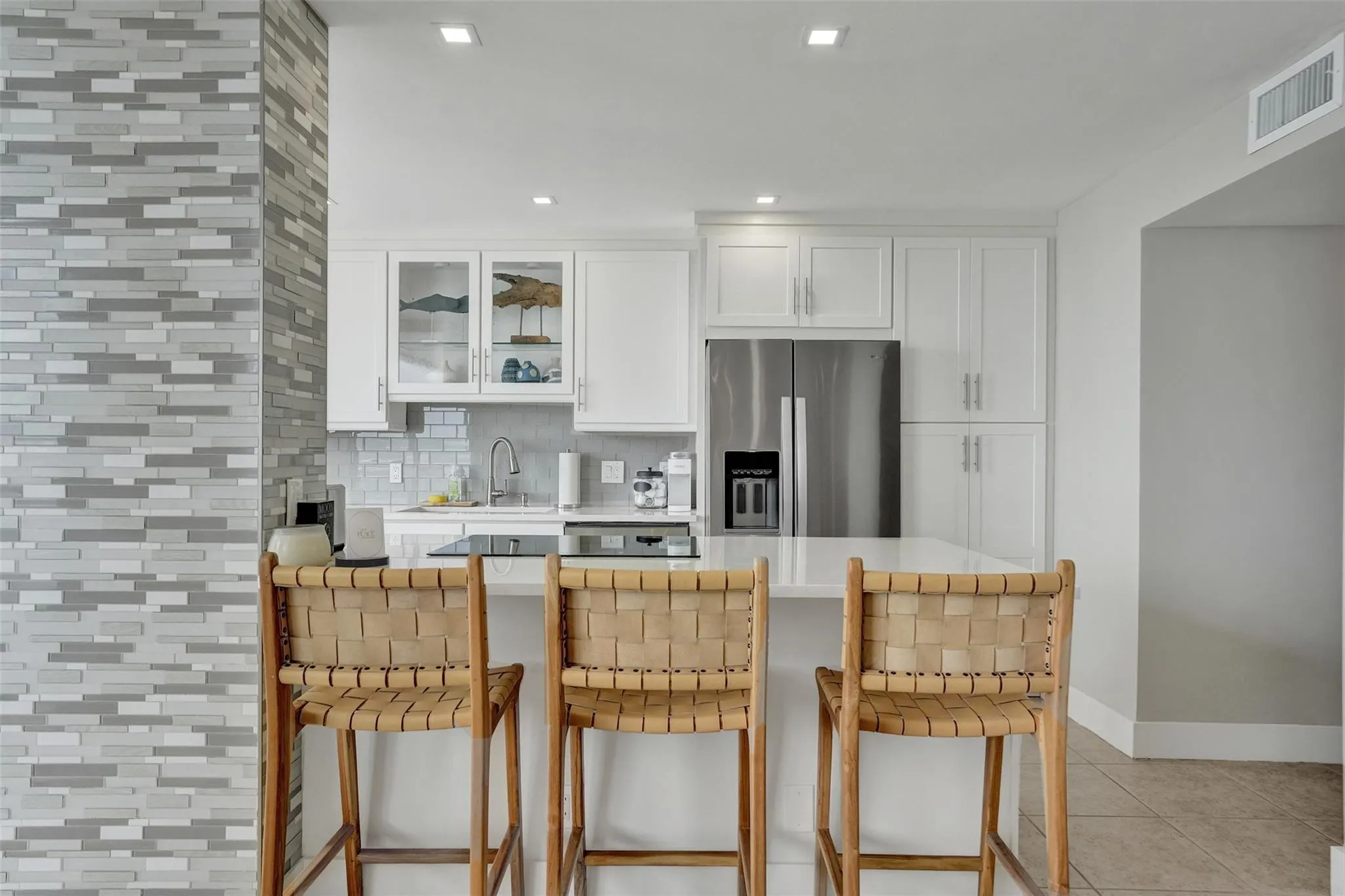 4300 N Ocean Blvd, #9M