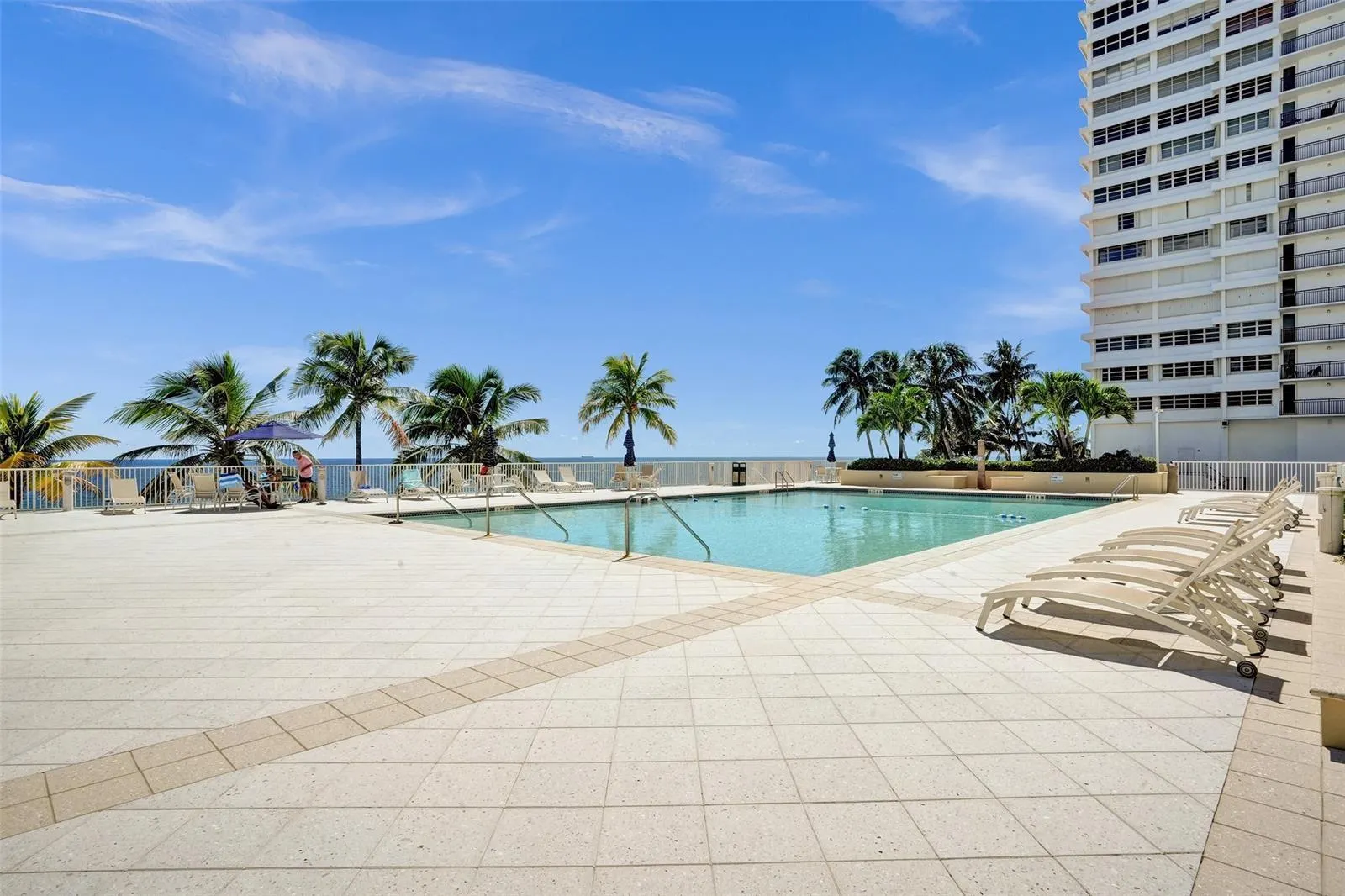 4300 N Ocean Blvd, #9M