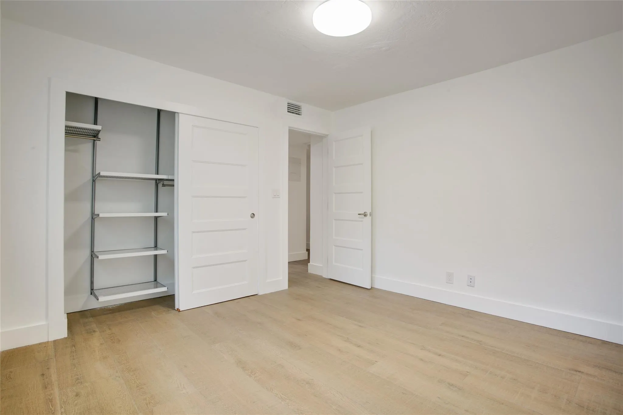 530 S Federal Hwy, #14